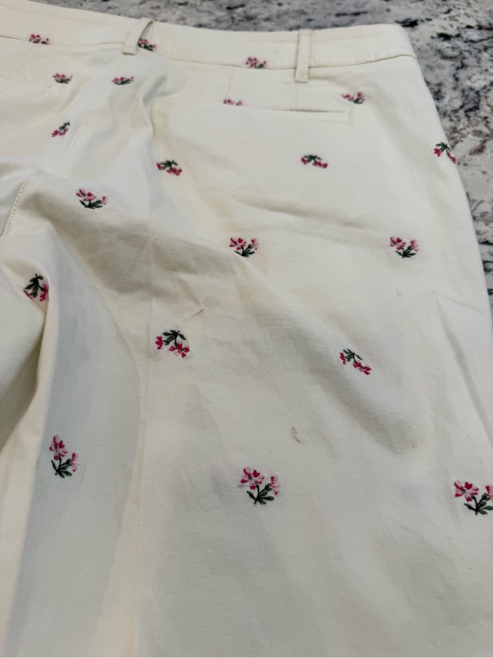 Talbots Relaxed Chino Floral Embroidered Cropped Pants Size 12 Ivory Pink - Picture 8 of 9